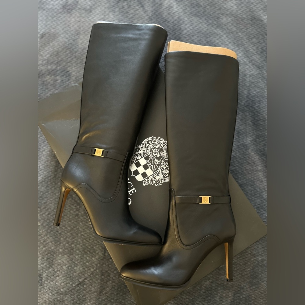 Vince Camuto Skylie Boot- Black- NEVER WORN